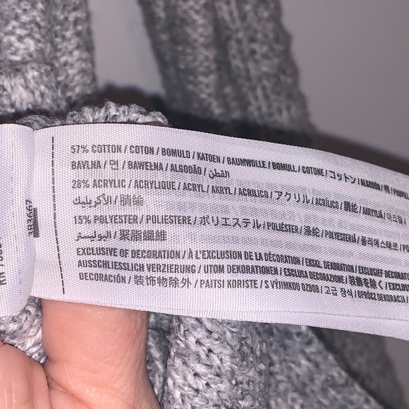 Hollister Gray Knit Sweater - Picture 5 of 6